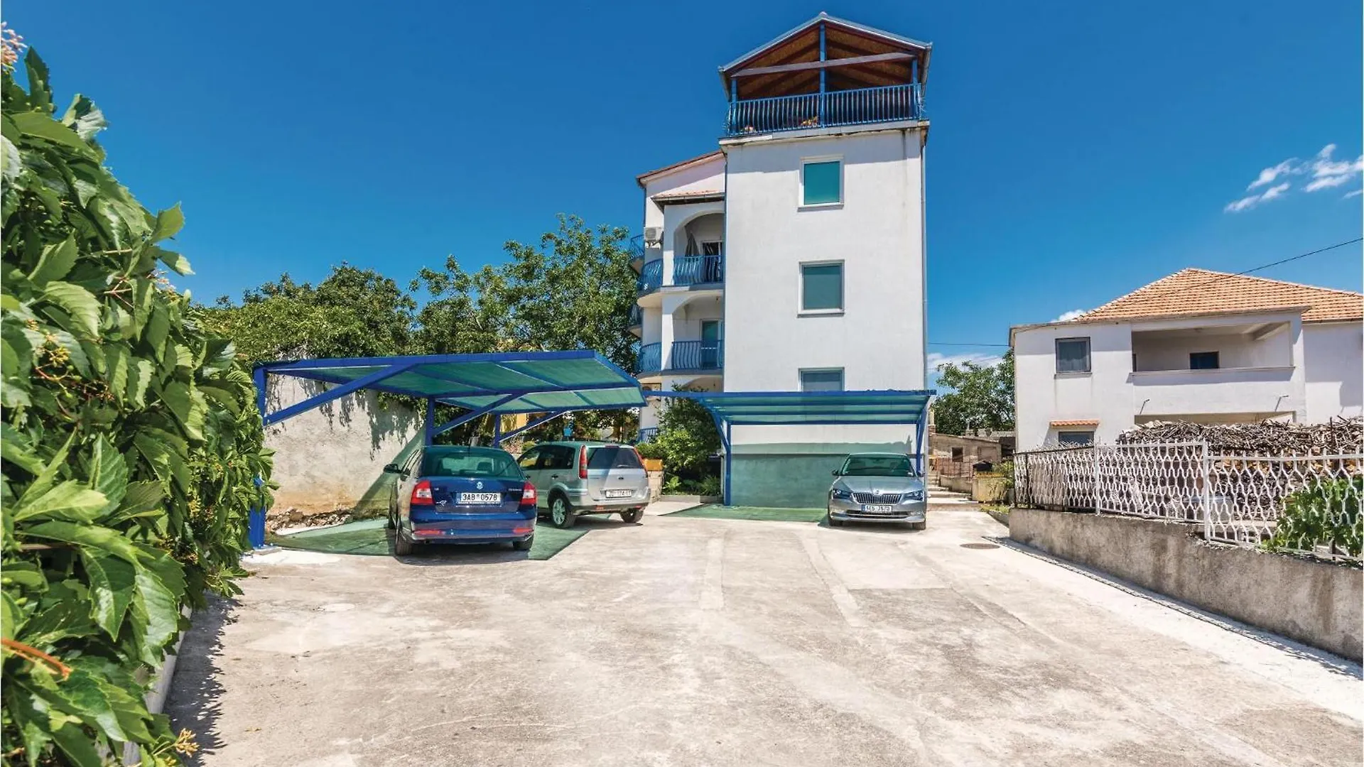Beautiful Apartment In Pakostane Croatia